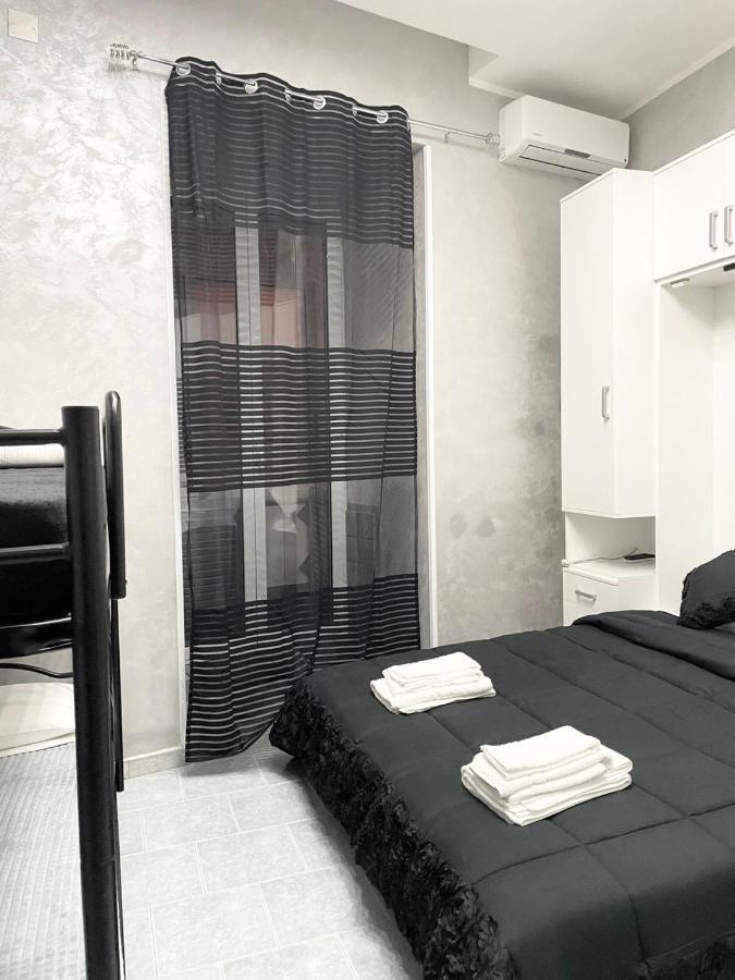 Da Concettina House Apartment Наполи Екстериор снимка