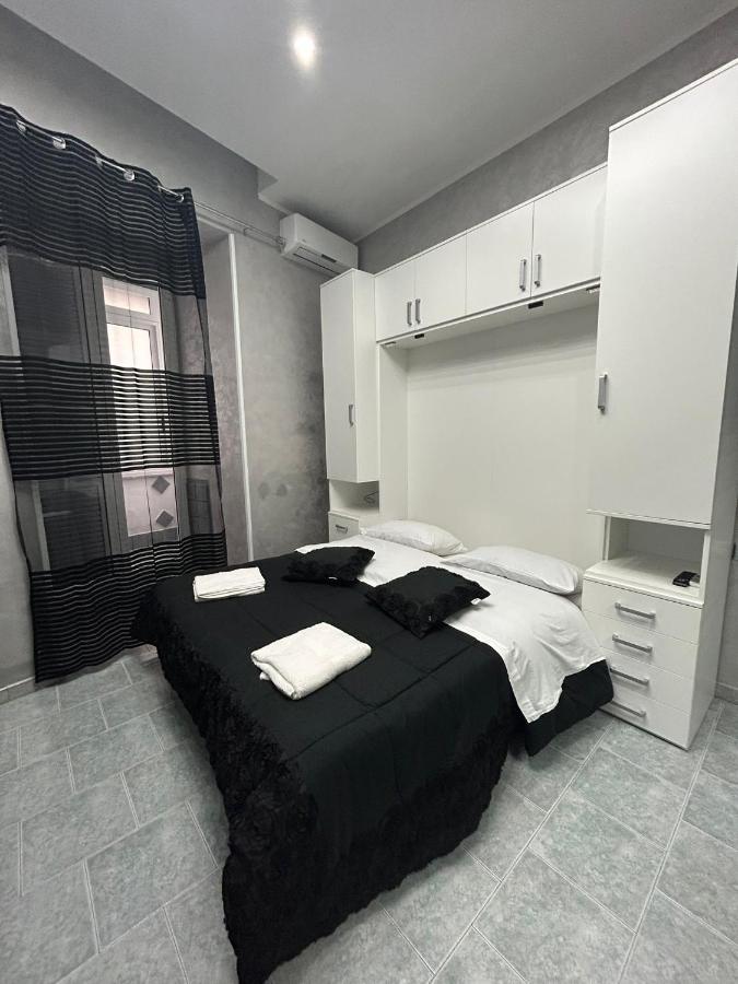 Da Concettina House Apartment Наполи Екстериор снимка